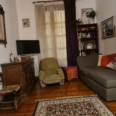 Petro'S Antique House Apartment Nikosia Bagian luar foto